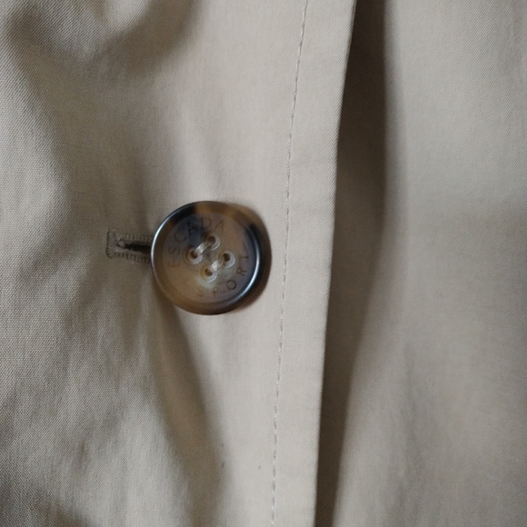 Escada size32 trench coat - Picture 7 of 7